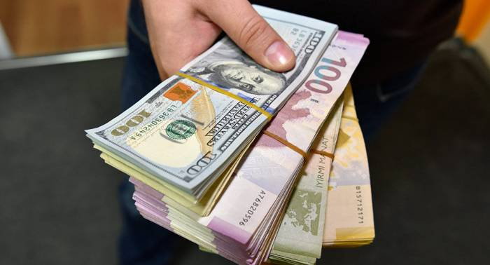 Beynəlxalq reytinq agentliyindən manatla bağlı proqnoz
