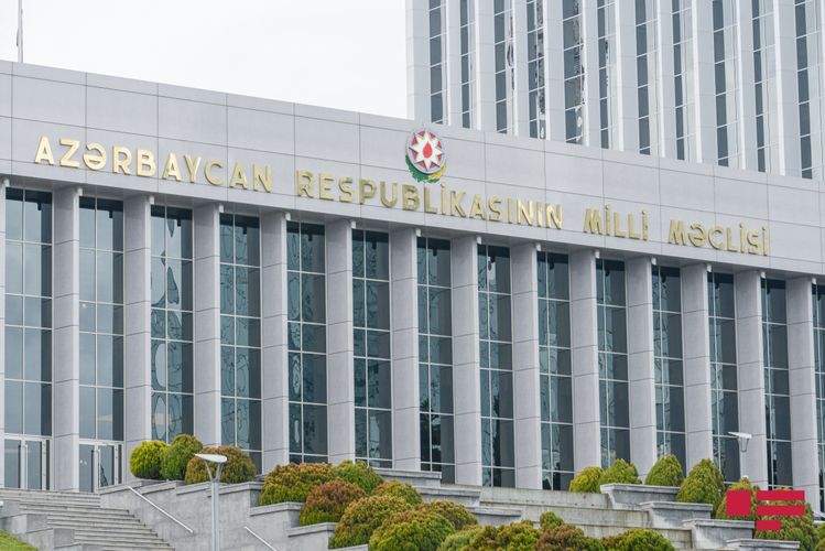 Deputatlar koronavirusla əlaqədar tibbi test yoxlanışından keçiblər
