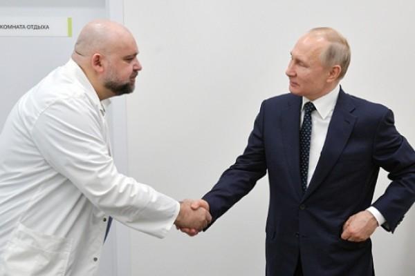 Putinin keçən həftə görüşdüyü həkimdə koronavirus aşkarlandı