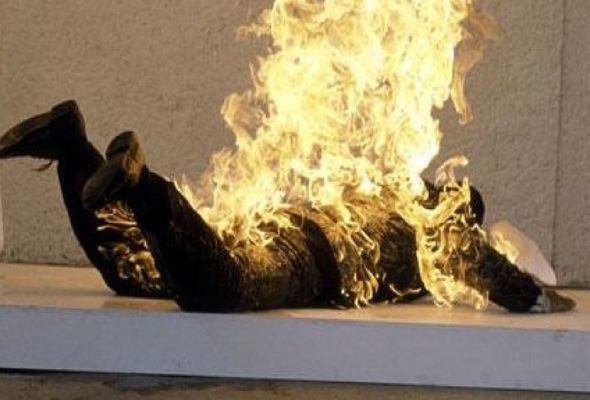 Azərbaycanda dəhşət: İki qardaşın üzərinə benzin tökərək yandırdılar