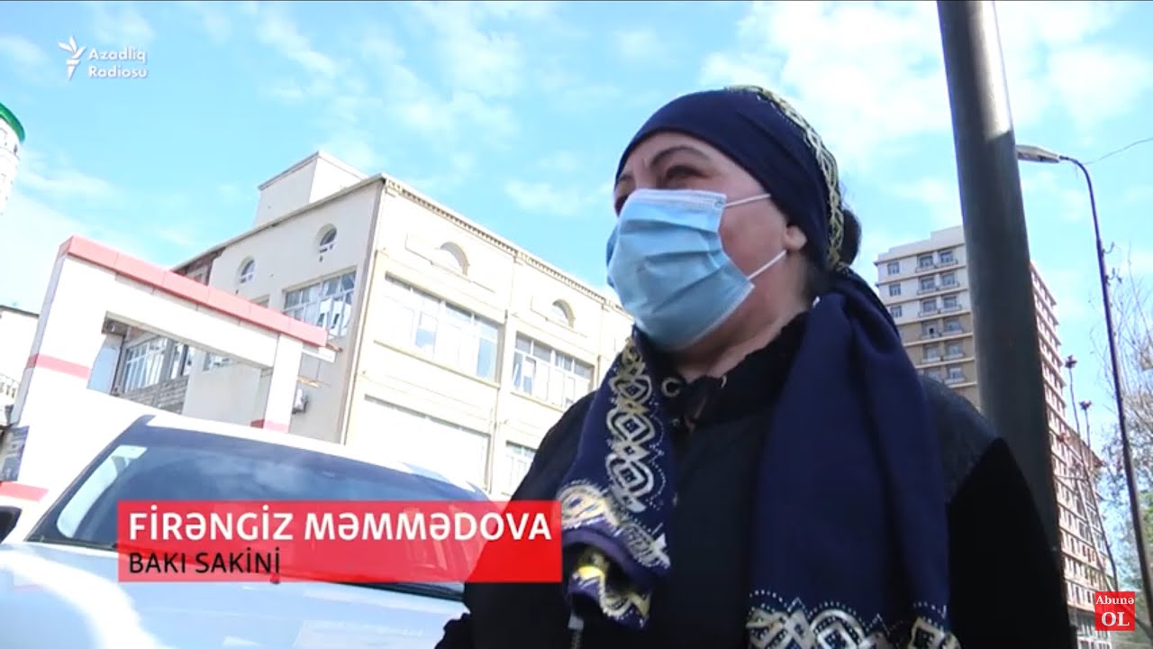 Bakıda süpürgəçi satılmamış tərəvəzləri toplayaraq qidalanır - ÜRƏKDAĞLAYAN VİDEO