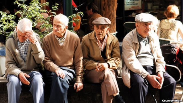 Pensiya alanların nəzərinə — Ombudsmandan TƏKLİF