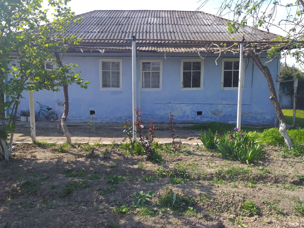 TƏCİLİ ucuz qiymətə  ev satılır  - FOTOLAR