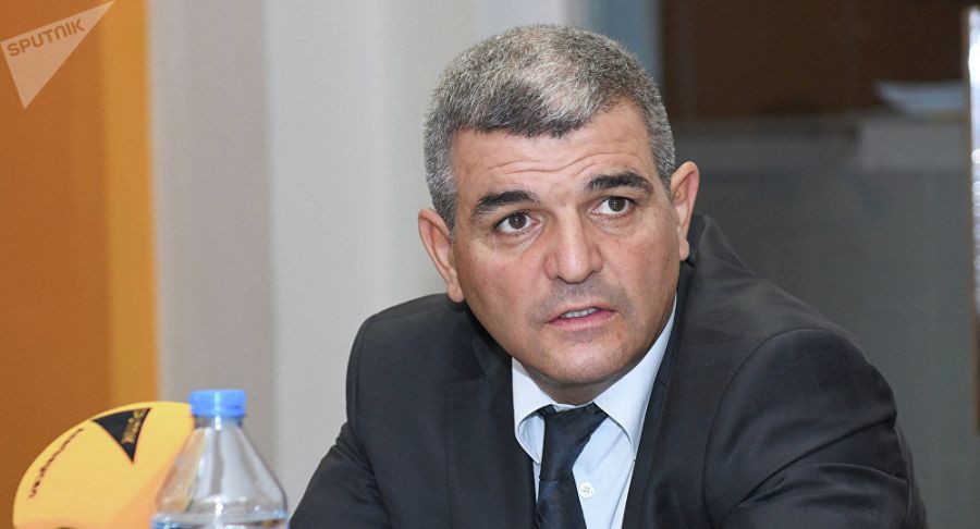 Deputat: “Mənim kimi kadr qalıb kənarda, gör kimi təyin ediblər\\\" - YAZI