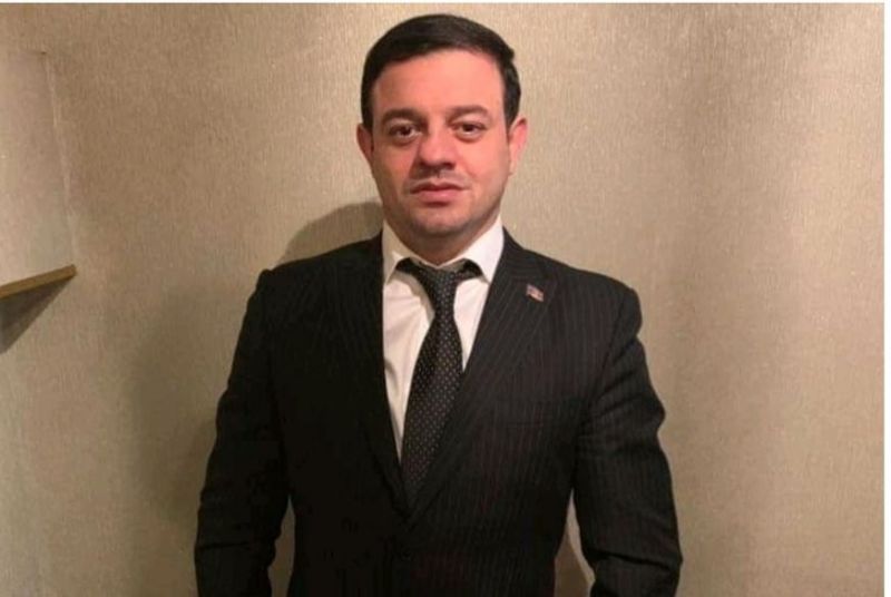 Qadınlar Ata Abdullayevi döydü: \\\"Bura gəl,\\\"suka\\\" - VİDEO