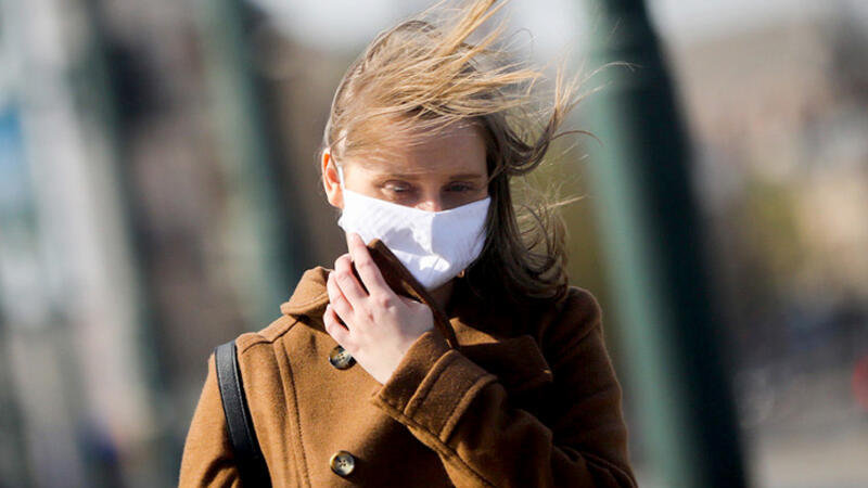 Küləkli hava koronavirusa yoluxmanı artıra bilir? - HƏKİM AÇIQLADI / VİDEO