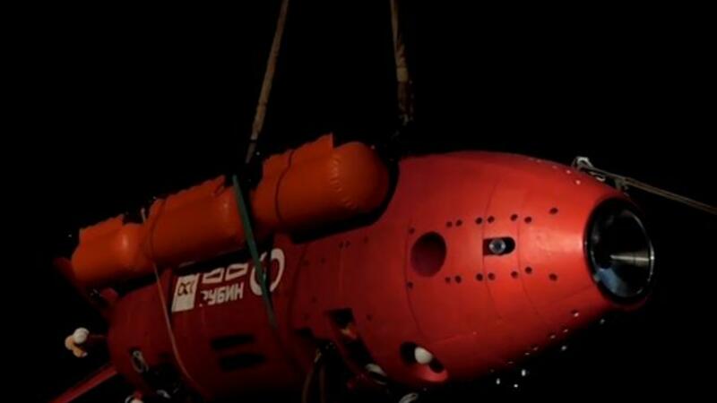 Yerin ən dərin nöqtəsində çəkiliş etdilər - MARAQLI GÖRÜNTÜLƏR