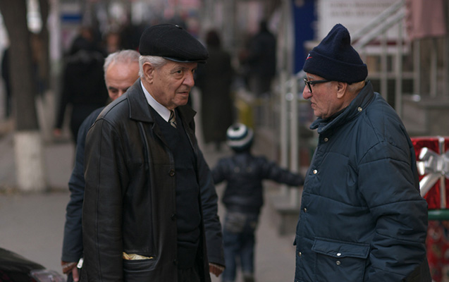65 yaşdan yuxarı insanların yenidən çölə çıxmasına qadağa qoyulur?- AÇIQLAMA