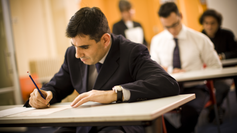 Bakıda məşhur universitetin 3 dekanı işdən çıxarıldı