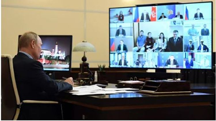 Putinin gizli iş otağından görüntü yayıldı