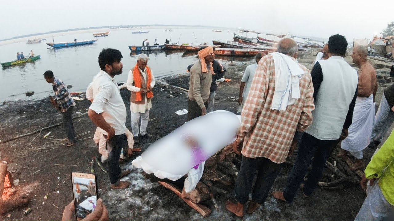 Yüzlərlə meyit yandırılıb,dənizə atıldı  — Hindistandan maraqlı reportaj