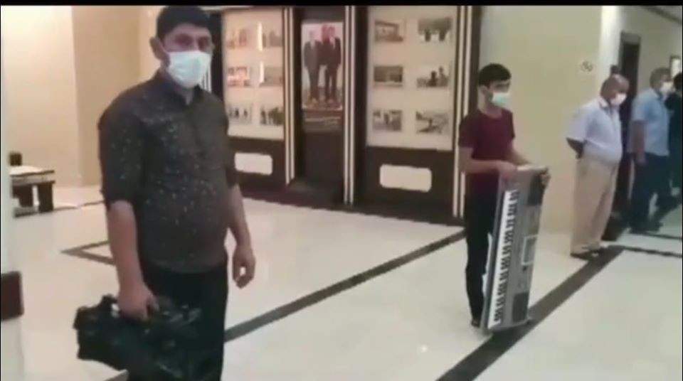 Azərbaycanda karantində toy çalındı: Polis qonaqları saxladı (FOTO/VİDEO)