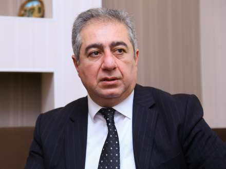 “Maska pulsuz paylansın, sonra cərimə etsinlər” – Professor hökumətə səsləndi