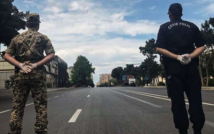 Bakıda DƏHŞƏTLİ OLAY: Karantin qaydalarını pozdu, özünü ülgüclə doğradı