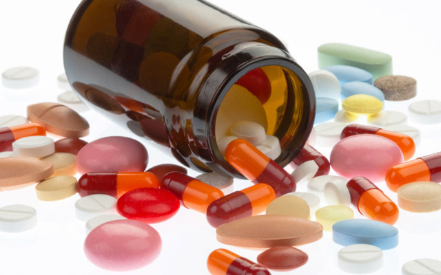 Məşhur həkimdən vitaminlərlə bağlı CİDDİ XƏBƏRDARLIQ: Sintetikdir, immuniteti artırmır