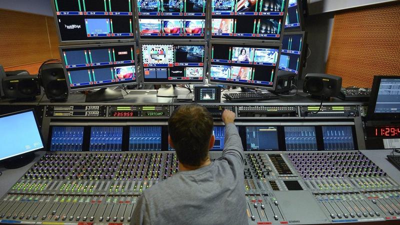Daha üç televiziya əməkdaşı koronavirusa yoluxdu
