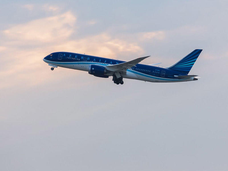 AZAL Bakı-London-Bakı üzrə xüsusi reyslərə aviabilet satışına başlayır