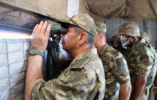 Azərbaycanlı generallar ön xətdə: Tapşırıqlar verildi - FOTO