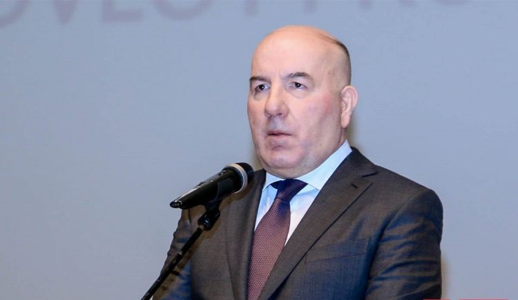 Elman Rüstəmova vaxt verildi - 1 milyardı qaytarmalıdır