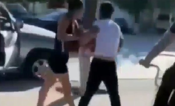 Bakıda küçədə qızla oğlanın şok videosu yayıldı
