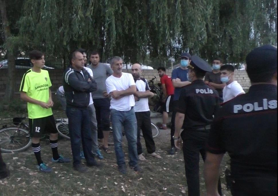 Qubada karantini pozaraq futbol oynayan 25 nəfər saxlanıldı