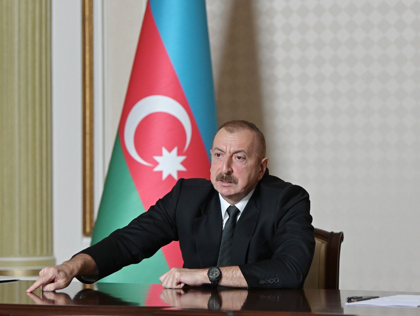 Mən Müdafiə nazirinə nə vaxt zəng edirəmsə... - İlham Əliyev
