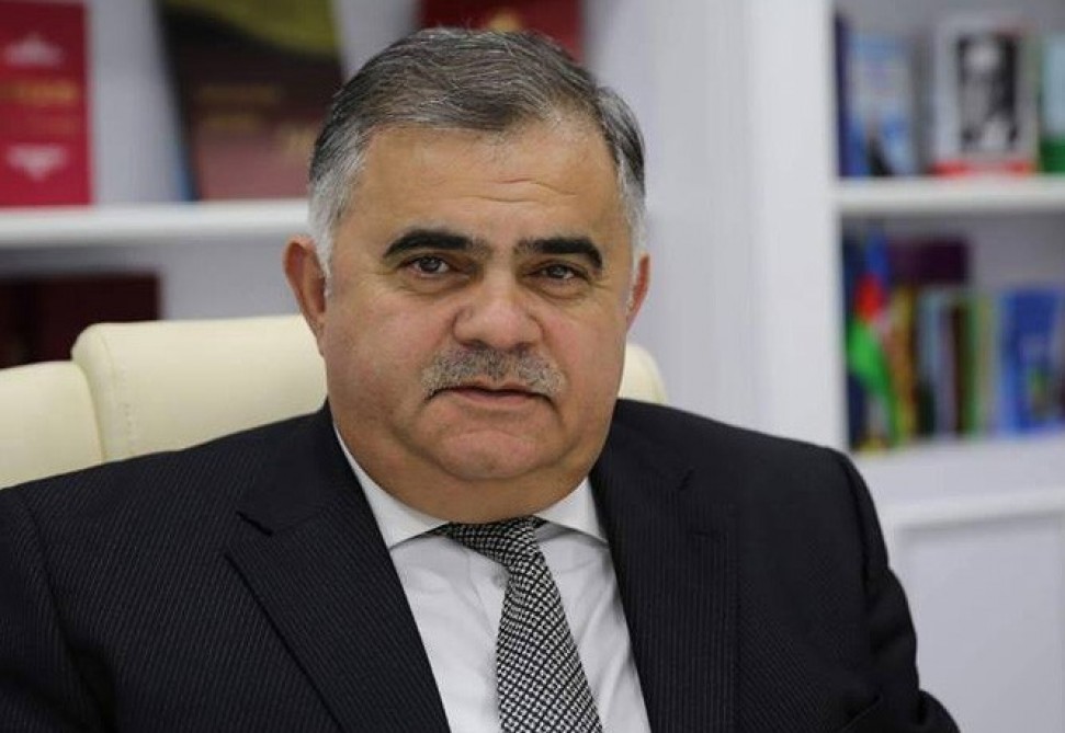 Deputat: \\\"Əgər bu səhvim sizə mənəvi təsir edibsə, sizdən üzr istəyirəm\\\"