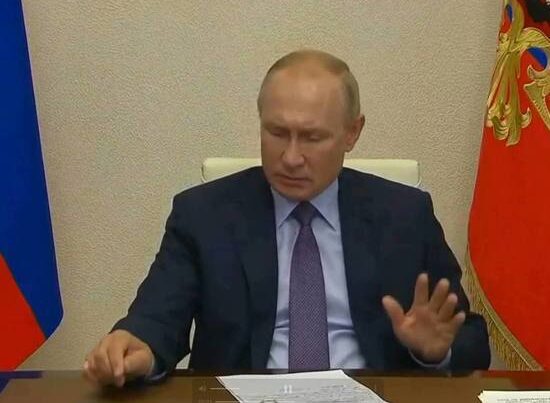 Putin Azərbaycan - Ermənistan sərhədindəki vəziyyəti müzakirə etdi