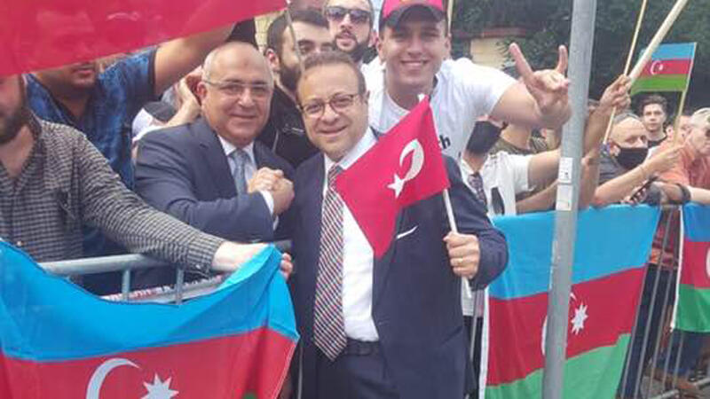 Türk səfir Azərbaycan üçün mitinqə çıxdı  -  ŞƏRHSİZ FOTOLAR