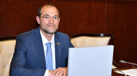 “Mənə təzyiqlər var, sabaha sağ çıxmaya bilərəm” – TƏBİB-i tənqid edən deputat