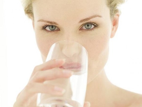 Su ilə Yapon müalicə üsulu: mədəaltı vəzi 10, şəkər, 30, qəbizlik 10, xərçəng 180 günə sağalır — QAYDASI