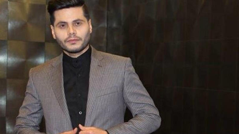 Zaur Kamal dənizə girdi - FOTO
