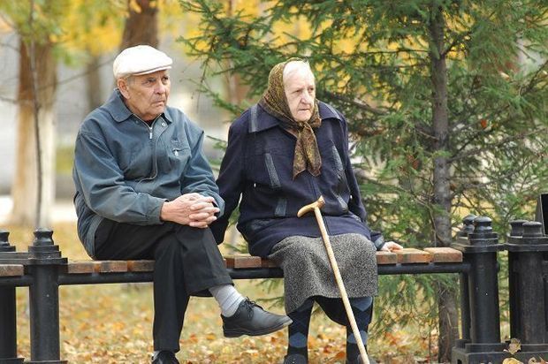 65-dən yuxarı və 18 yaşına çatmayan vətəndaşlara qadağan qərarı gəldi!