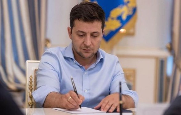 Zelenski azərbaycanlı generalı təltif etdi