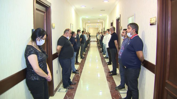 Bakıda əməliyyat: Polis gizli məkana girdi - Xeyli sayda tutulan var