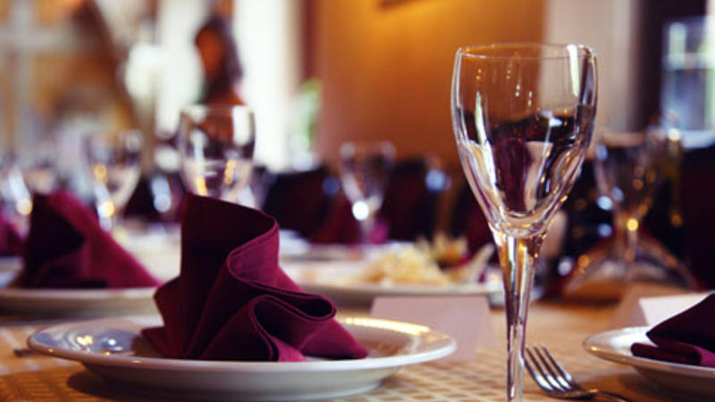 Kafe və restoranlarda xidmət tam BƏRPA EDİLDİ