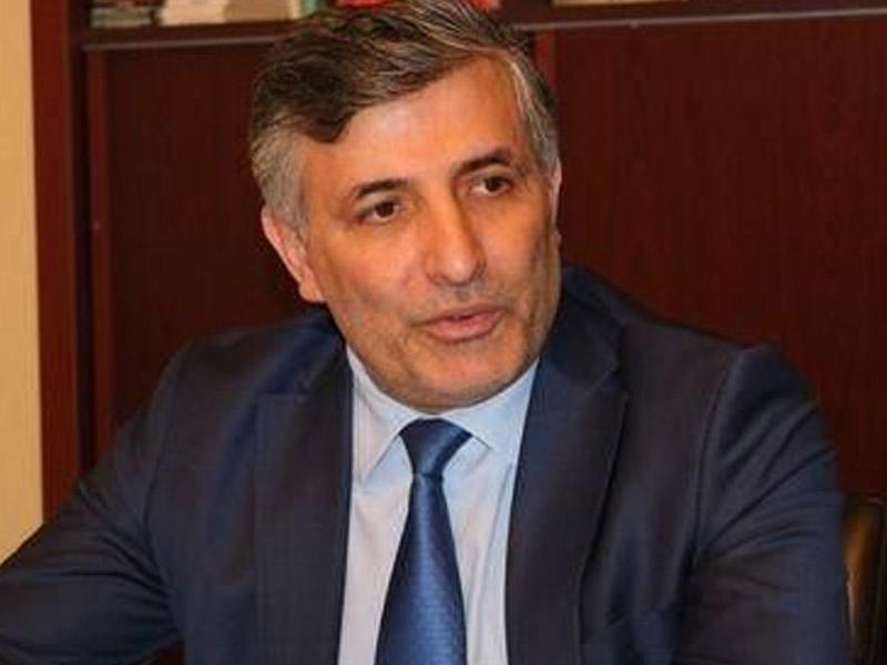 Elman Paşayev vəkil statusundan məhrum edildi