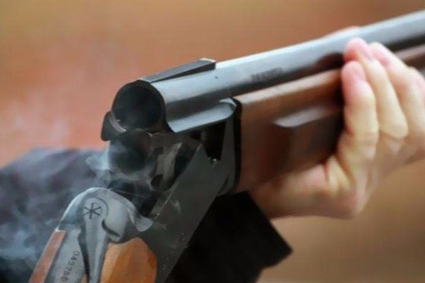 Sabirabadda yeznə ov zamanı qaynını güllələyib