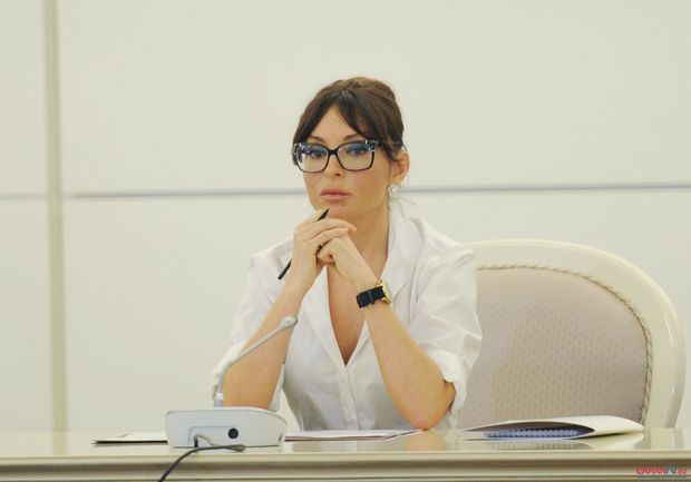 Mehriban Əliyeva: \\\"Hər bir Azərbaycan əsgərinin həyatı və sağlamlığı üçün dua edirəm\\\"