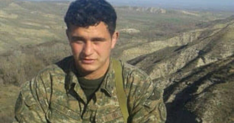 Baş leytenant Avdalyan \\\"Döyüş xaçı\\\" ordeni  aldı – Bir gün sonra isə Azərbaycan Ordusu onu məhv etdi