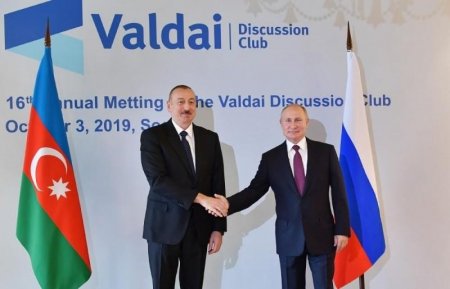 RUSİYA ÇƏTİN SEÇİM QARŞISINDA – Moskva Ermənistana görə Azərbaycanı tam itirməyi göz önünə ala bilərmi?