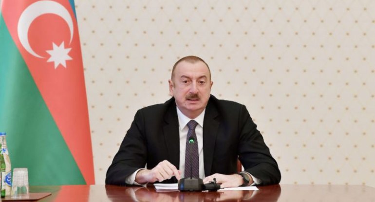 İlham Əliyev: “Bunların dərdi-azarı Ermənistanı bu vəziyyətdən çıxarmaqdır”