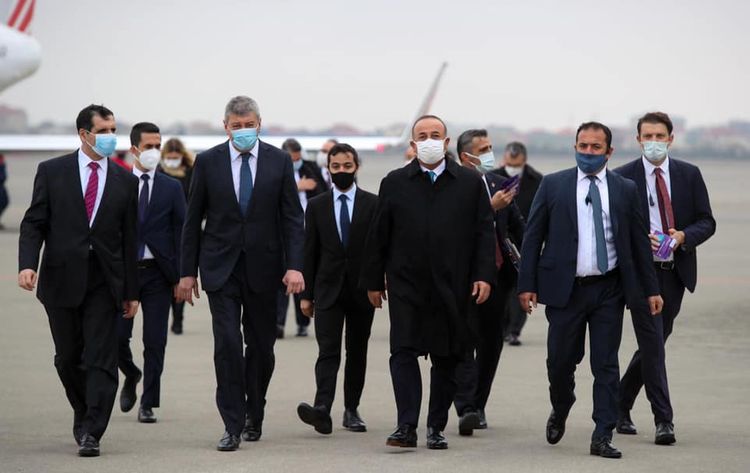 Günün xəbəri: Çavuşoğlu Bakıdadır!