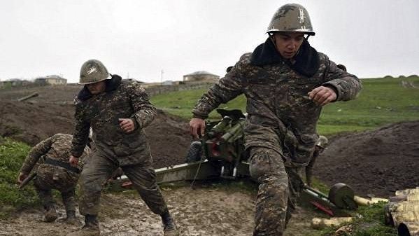 Ermənilər Qarabağdan qaçır — Silah-sursatı da özləri ilə aparır (VİDEO)