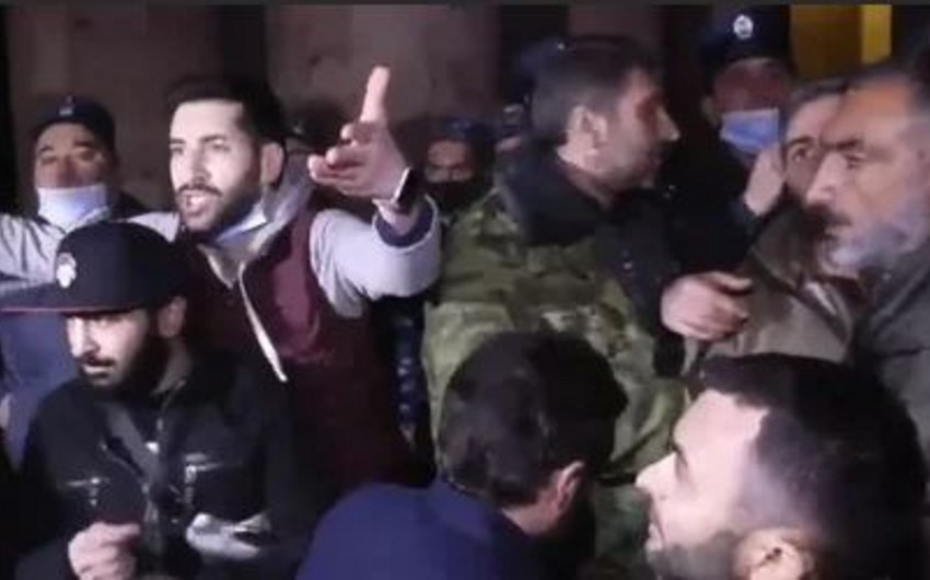 Yerevanda kütləvi etiraz aksiyası başlayıb