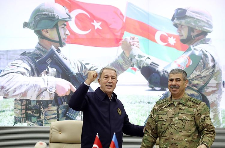 Azərbaycan və Türkiyə Müdafiə nazirlərinin görüşü keçirilib