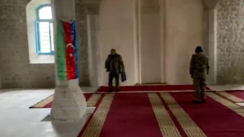 Əsgərlərimiz Şuşa məscidində NAMAZ QILDI - VİDEO