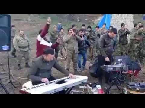 Azərbaycan əsgərləri Cıdır düzündə yallı getdilər — VİDEO