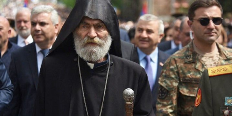 Erməni keşişi infarkt vurdu: Qarabağ bəyanatından sonra