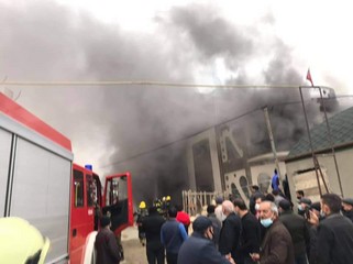 Son dəqiqə: Bakıda güclü yanğın başlayıb